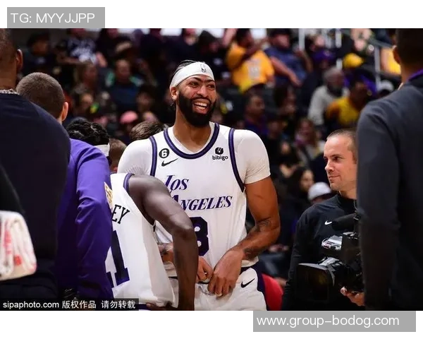 基德透露浓眉进行球场训练正在恢复中球队将持续关注情况